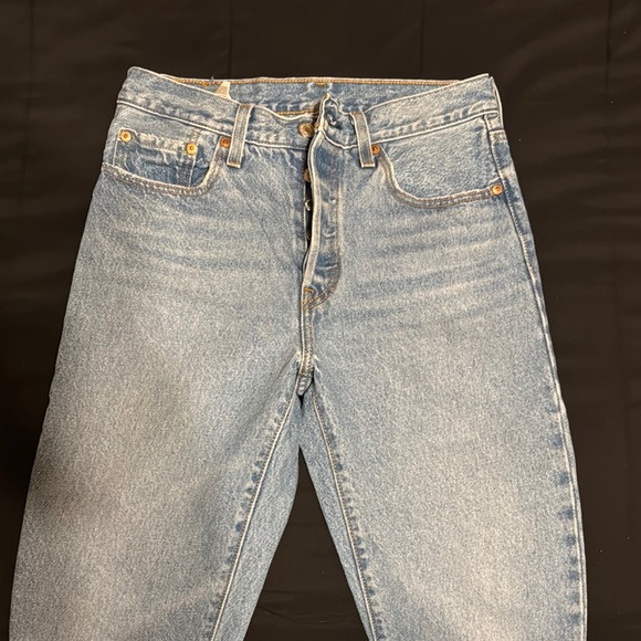 Levi's Light Blue Denim Jeans - Picture 1 of 6